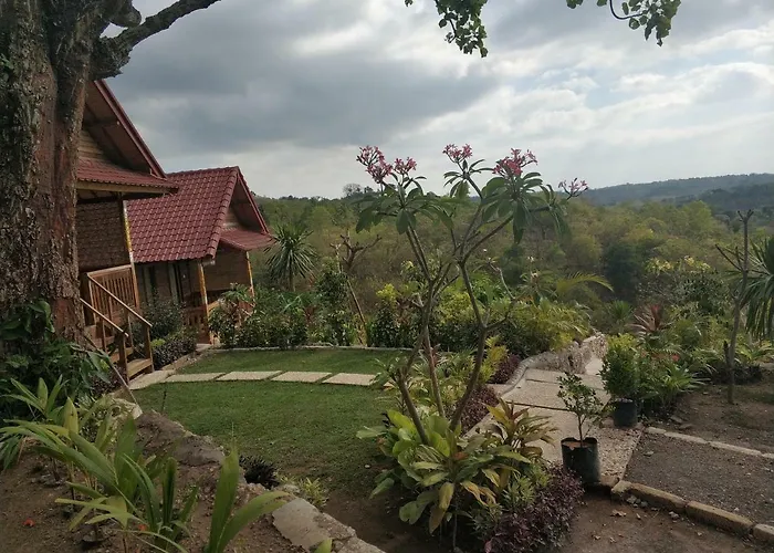 Ampel Hill Homestay ホリデーパーク